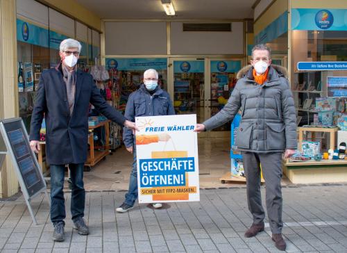 FREIE WÄHLER unterstützen Dirk Sauer Spielwaren im Lock down